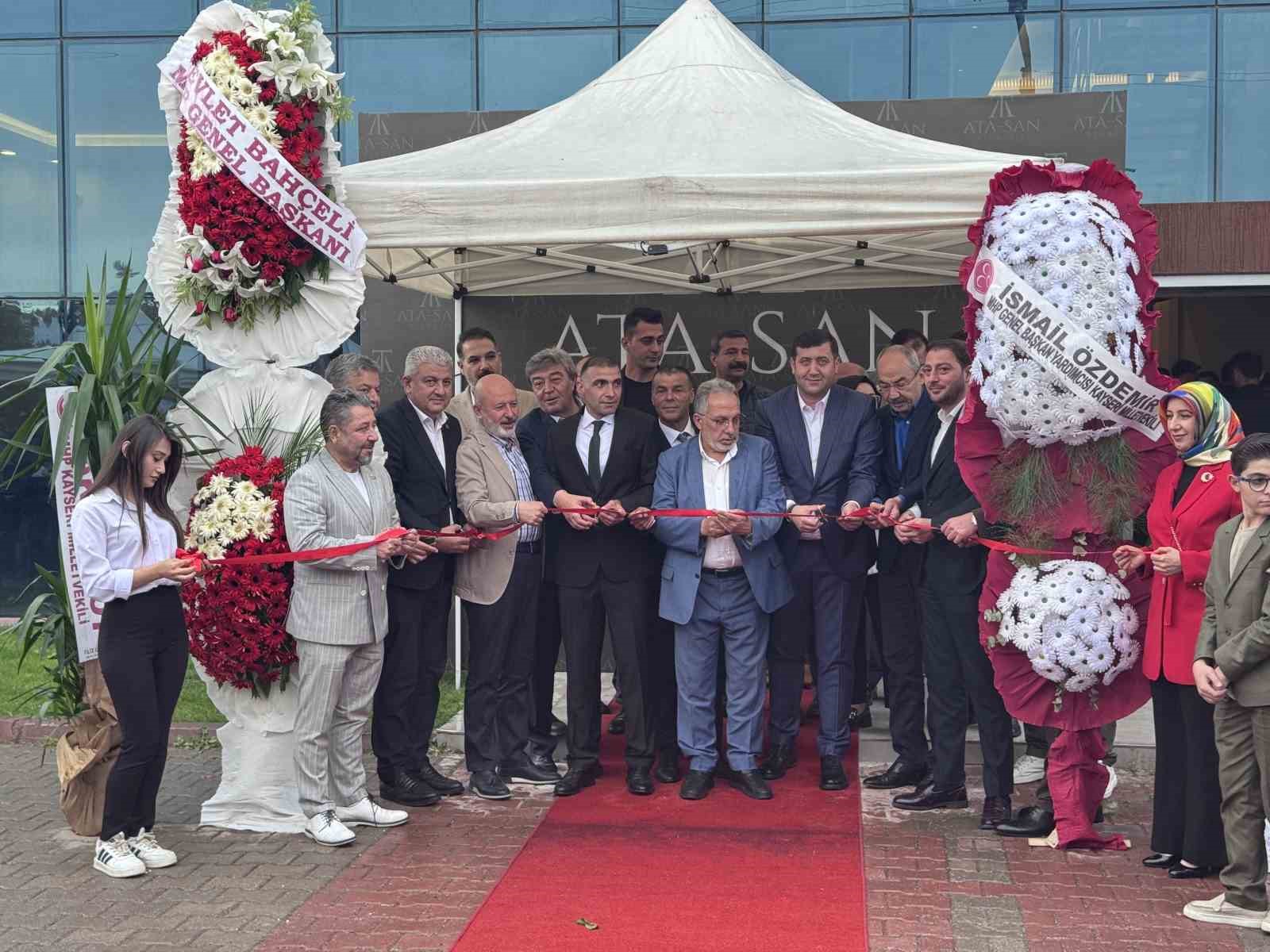 ata-san-otomotiv-yeni-hizmet-binasi-protokolun-katilimiyla-acildi