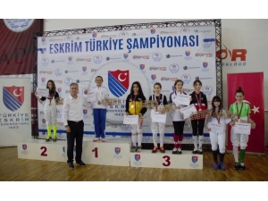 Eskrim Minikler Türkiye Şampiyonası İçin Trabzon’a Akın Ettiler