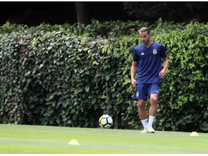 Roberto Soldado: "Takımda Daha Rekabetçi Bir Ortam Oluşacak"