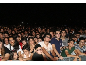 Güneş Festivalinde Duman Coşkusu