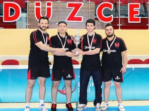 Divapan Başarıdan Başarıya Koşuyor