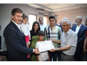 Ak Parti Mardin Milletvekilleri Mazbatalarını Aldı