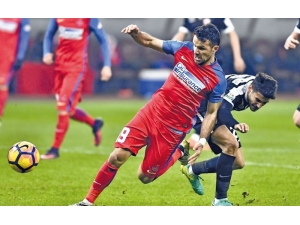 Altay, Aganovic Transferini Bitirdi