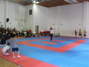 Cimnastik Kursu Mendil Kapmaca Oyunu İle Başladı