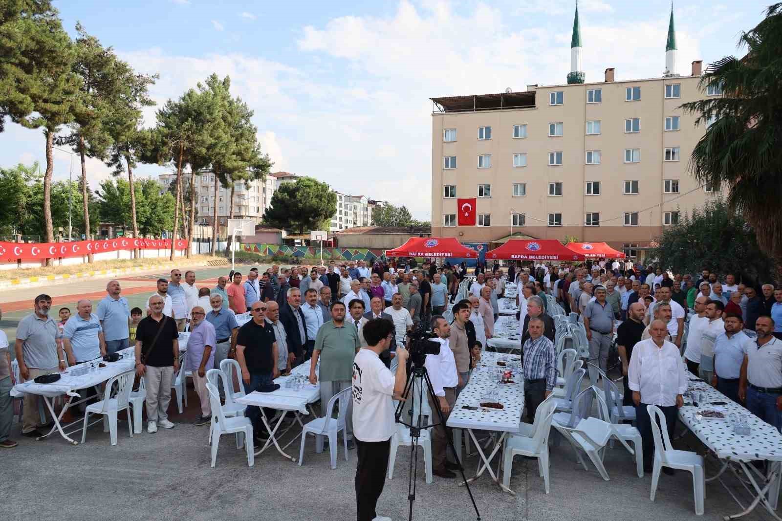 bafra-da-imam-hatip-mezunlari-23-uncu-kez-bir-araya-geldi