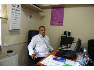 5 Üniversite Bitiren Doktorun Okuma Azmi Örnek Oluyor