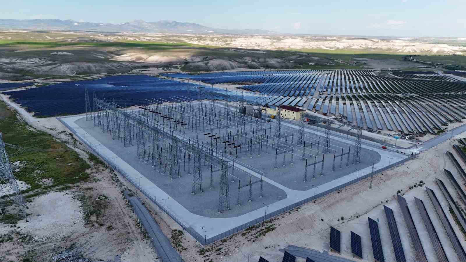 iga-istanbul-havalimani-eskisehir-de-actigi-gunes-enerjisi-santrali-ile-tum-enerji-ihtiyacini-karsiliyor
