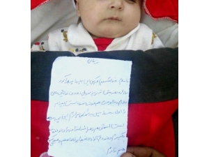 İran’da Anne Bebeğini Bir Mektupla Sokağa Bıraktı