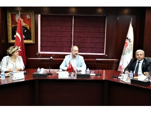 Gaziantep’te Seyahat Acentelerinin Sorunları Gto’da Masaya Yatırıldı.