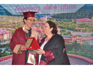 Maltepe Üniversitesi Yüksek Lisans Mezunlarını Uğurladı