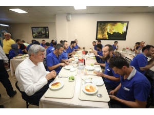 Başkan Karaosmanoğlu, Fabrika İşçileriyle Bir Araya Geldi