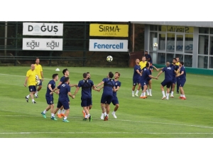 Fenerbahçe’de Yeni Sezon Hazırlıkları Sürüyor