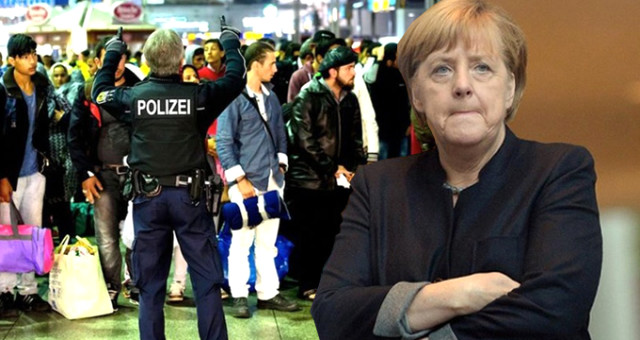 Merkel, Almanya'daki Sığınmacıları Göndermek İçin 14 Ülkeyle Anlaştı