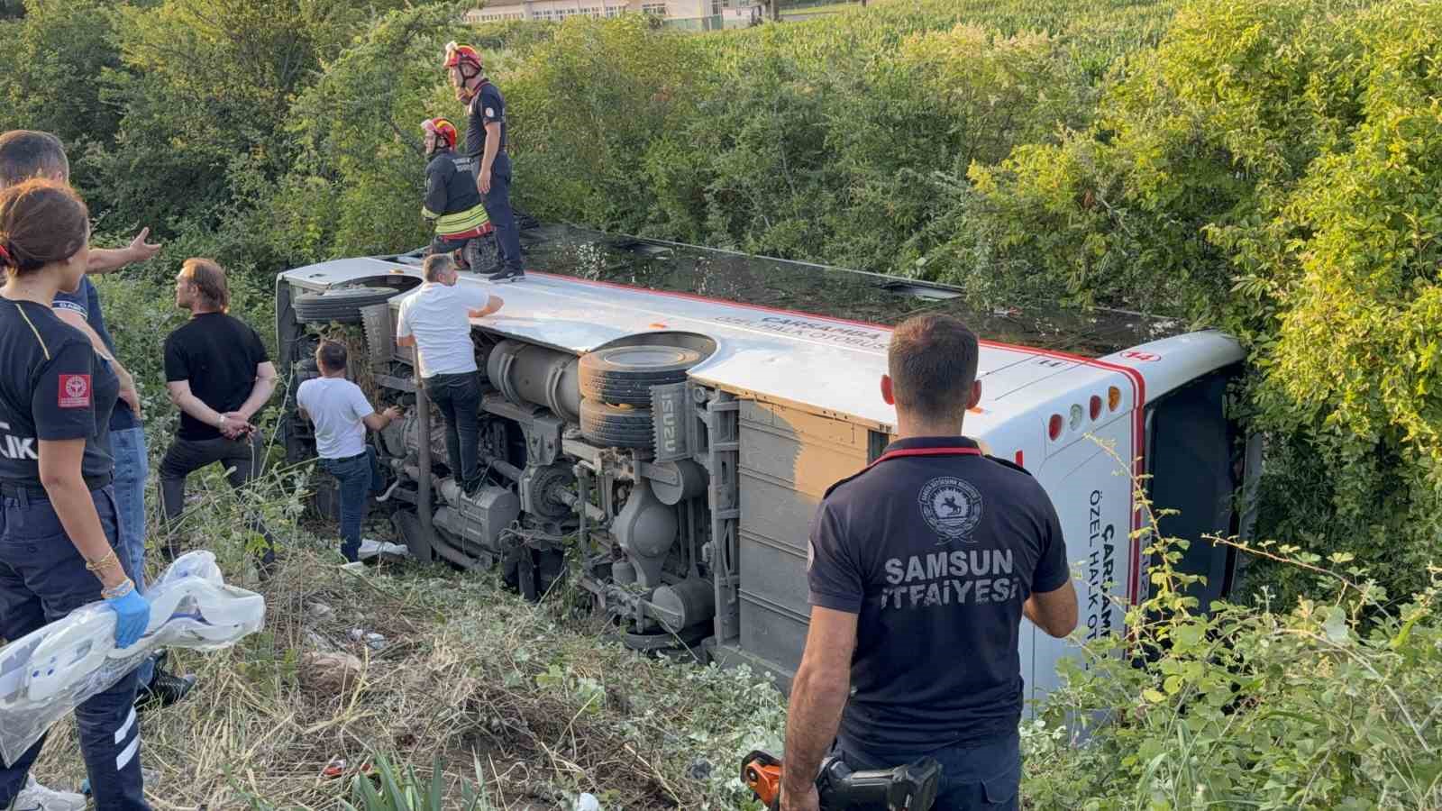 samsun-da-ozel-halk-otobusu-devrildi-21-yarali