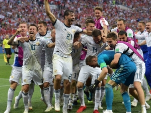 Rusya Penaltılarda Turladı