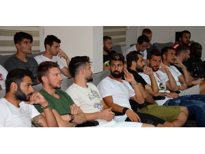 Atiker Konyaspor Yeni Sezon Öncesi Toplandı