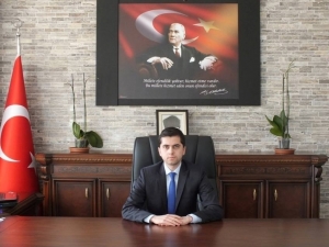 Aslanapa Kaymakamı Yunus Emre Şahin Görevinden Ayrıldı