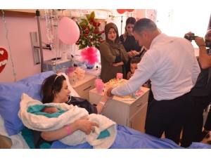 16 Yıl Sonra Gelen Bebek Sevinci