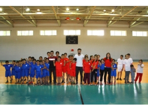 Hizan’da Yaz Spor Okulları Açıldı