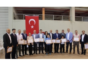 Chp’li Vekiller Mazbatalarını Aldı