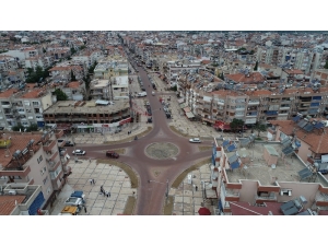 Salihli’nin Prestij Caddesi Hızla İlerliyor