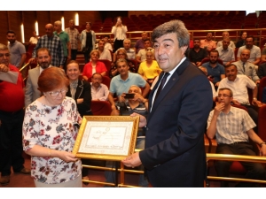 Dursun Ataş Mazbatasını Aldı