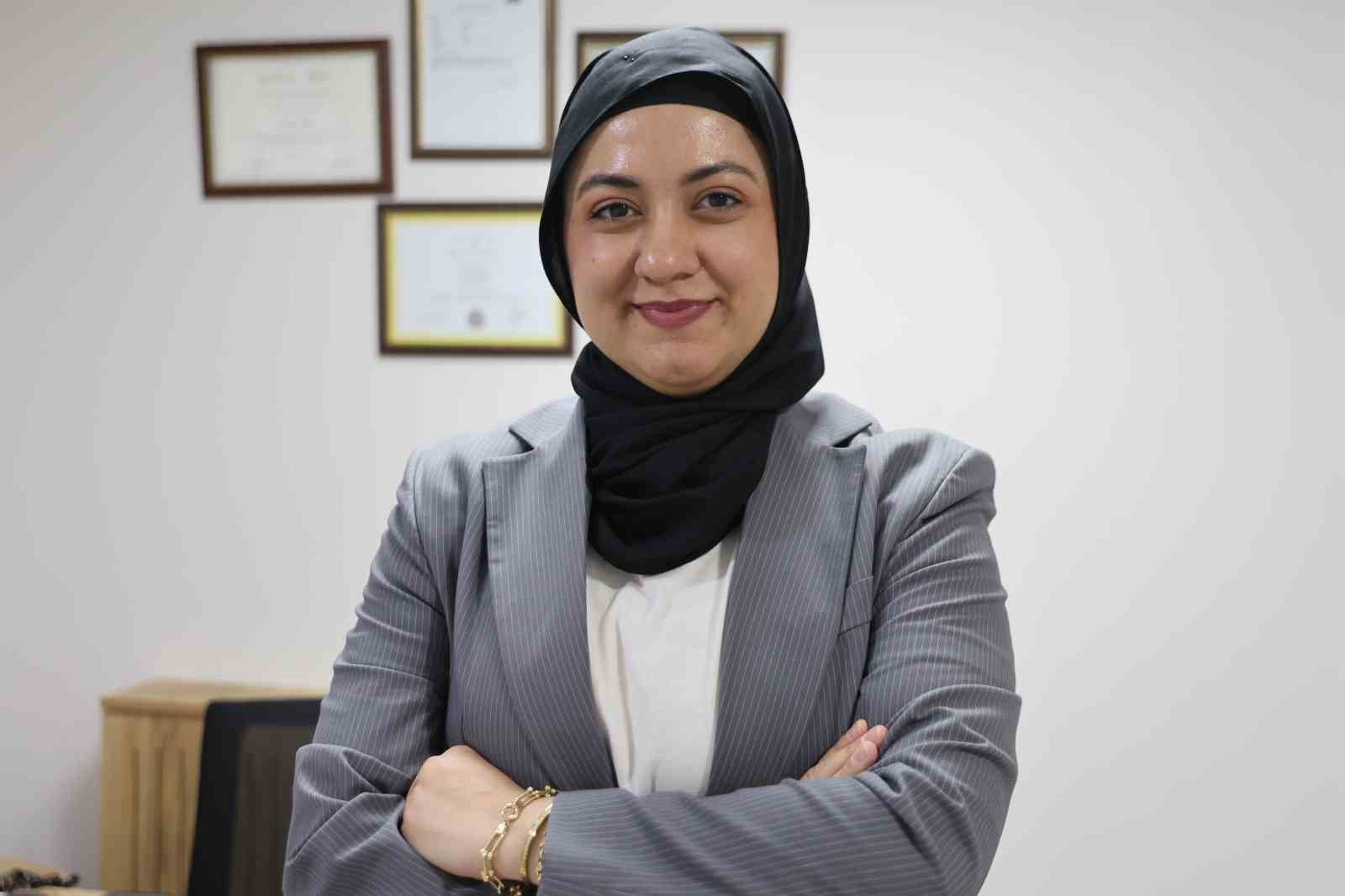 psikolog-esma-yildiz-bir-cocugun-davranisini-degistirmeye-calismadan-once-o-davranisin-bize-ne-anlatmaya-calistigini-anlamamiz-gerekir