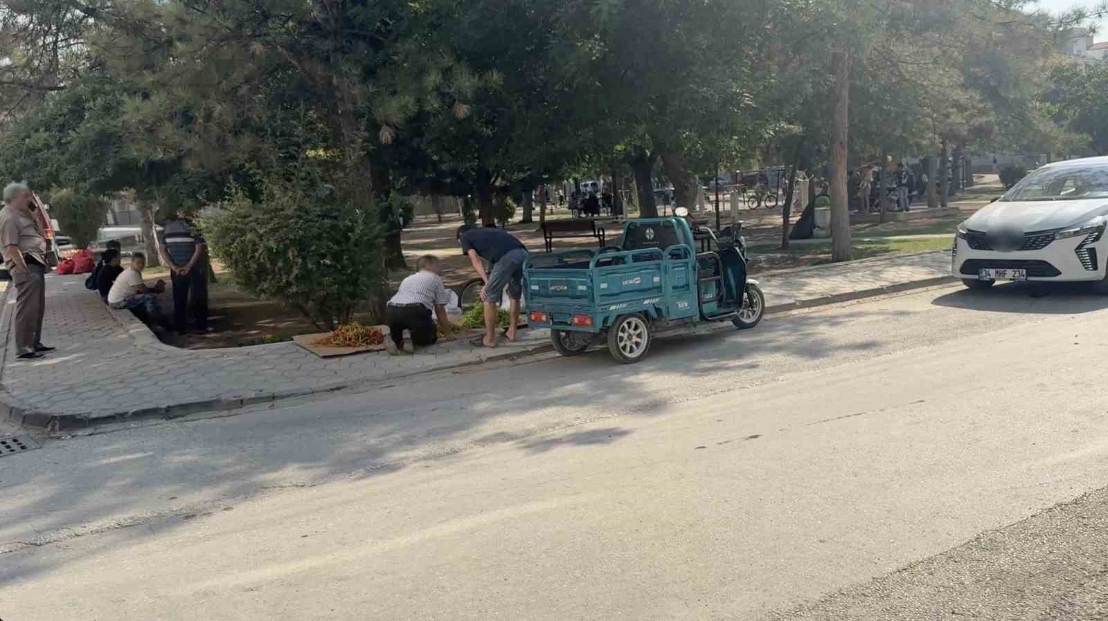parkta-doner-bicakli-saldiri