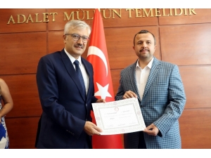 Antalya Milletvekilleri Mazbatalarını Aldı