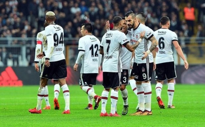 Beşiktaş 6 Oyuncudan 3'ünü Satıyor