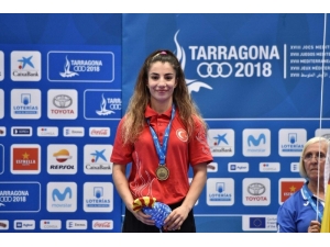 Siirtli Güreşçi Evin Demirhan, Minderden Altın Madalyayla Döndü