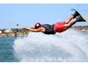 Sudaki Akrobasi Nefes Kesti