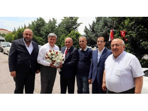 Başkan Karaosmanoğu, Esnaf Ve Sanatkarlar Odasını Ziyaret Etti