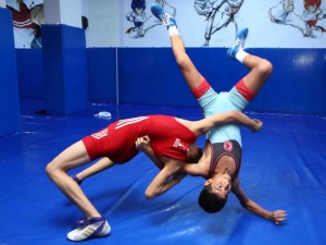 Bayraklı’da Yaz Spor Okullarına Büyük İlgi