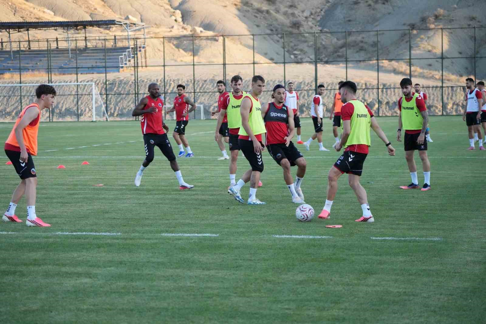 mardin-1969-spor-vanspor-fk-maci-hazirliklarini-surdurdu
