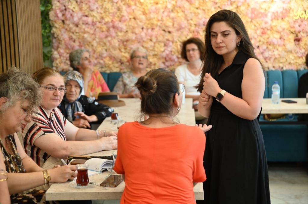 tekirdag-da-kadin-mahalle-meclisleri-bulusmalari-suruyor