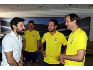 Fenerbahçe’de 5 Futbolcu Daha Kampa Katıldı