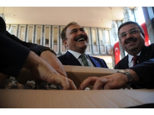 Bakan Eroğlu, Kaydını Yaptırdı