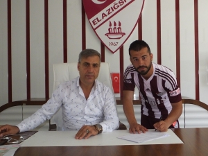 Elazığspor’da 2 İmza