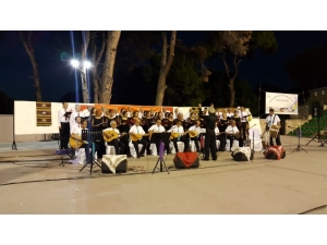 Ayvalık Hem’den Türk Halk Müziği Kursu Yaz Konseri