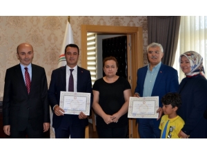 Burdur Milletvekilleri Mazbatalarını Aldı