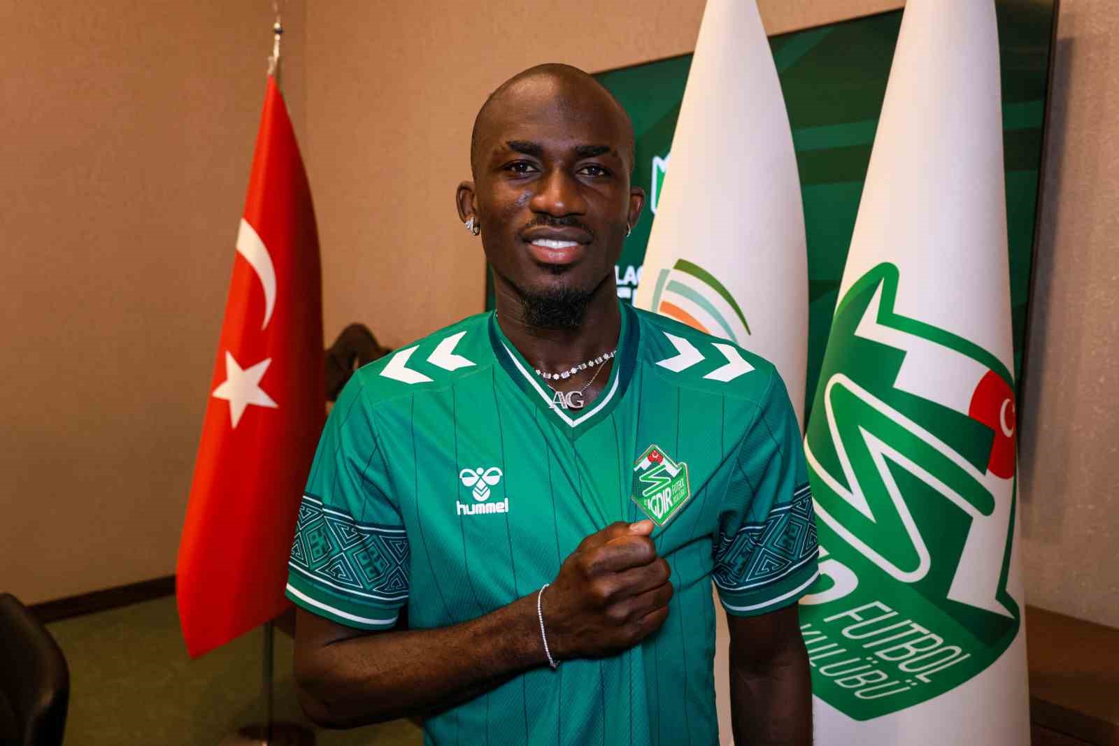 igdir-fk-felix-afena-gyan-i-kadrosuna-katti