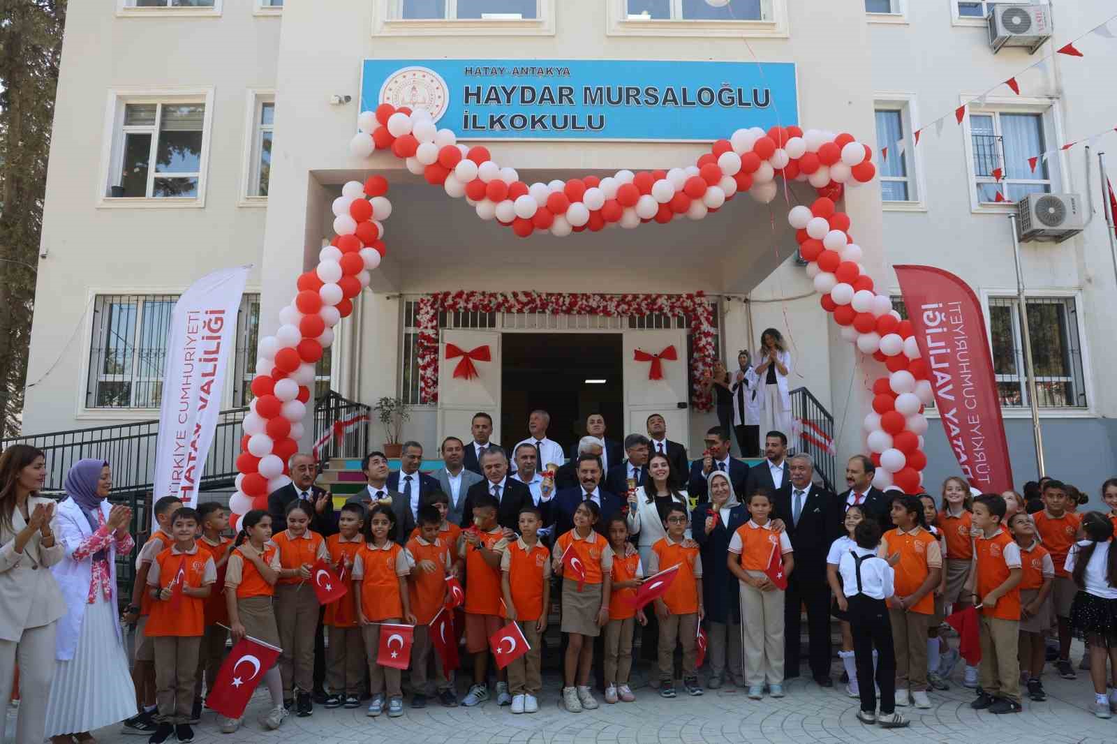 hatay-da-ilk-ders-zili-caldi-360-bin-ogrenci-okullara-dondu