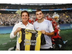 Matus Bero Vitesse’de