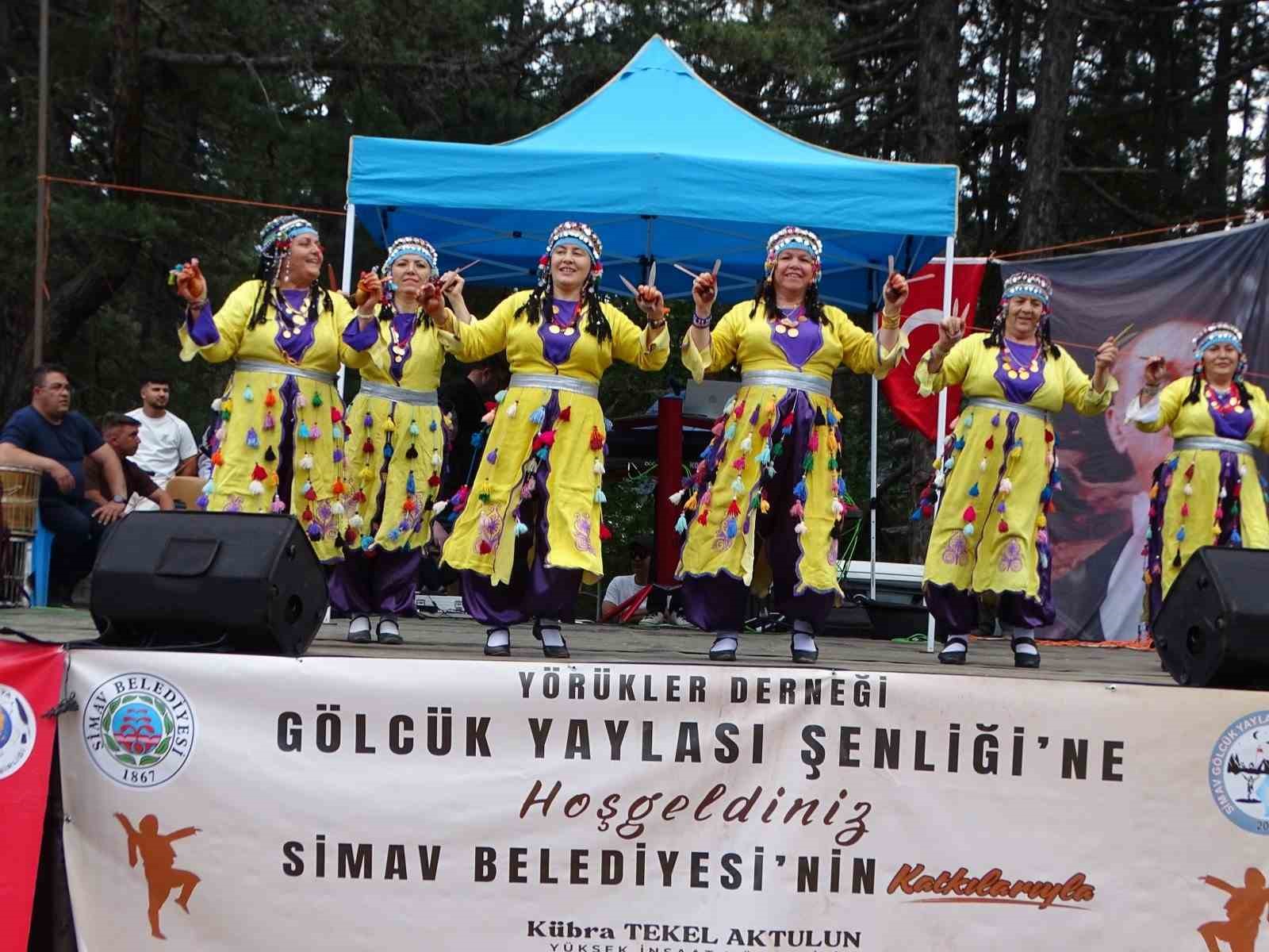 simav-golcuk-yaylasi-nda-yoruk-senligi