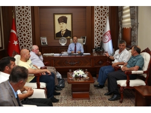 Vali Pehlivan Köy Muhtarlarıyla Bir Araya Geldi