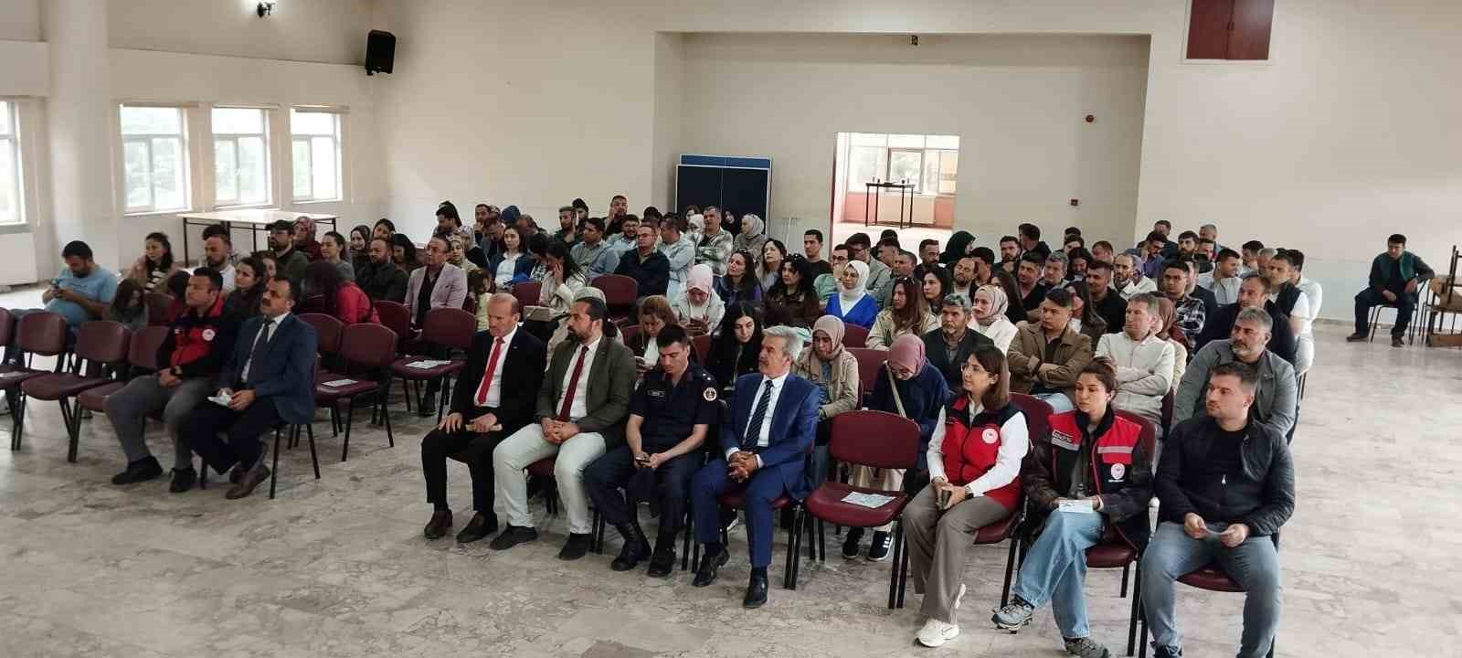 kamu-personellerine-su-verimliligi-anlatildi