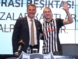 Beşiktaş Bombayı Patlatmak İçin Beklemede