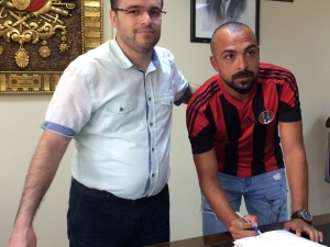 Turgutluspor’da Gökhan Cingirt İmzaladı