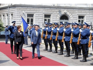 Milli Savunma Bakanı Canikli, Bosna Hersekli Mevkidaşıyla Görüştü